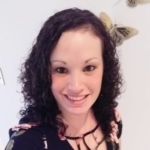 Meet your Posher, Leanne